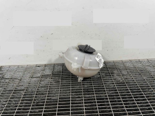 bontott SEAT ATECA Kiegyenlítő Tartály