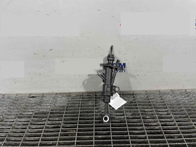 bontott SEAT ATECA Kuplung Munkahenger