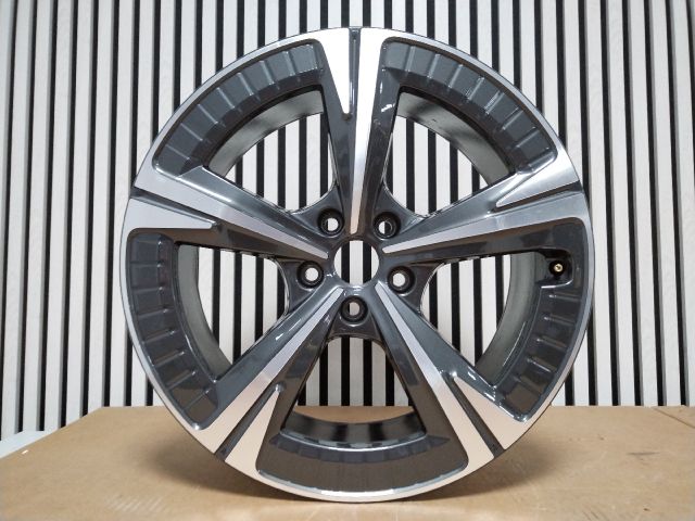 bontott SEAT ATECA Alufelni (1 db)