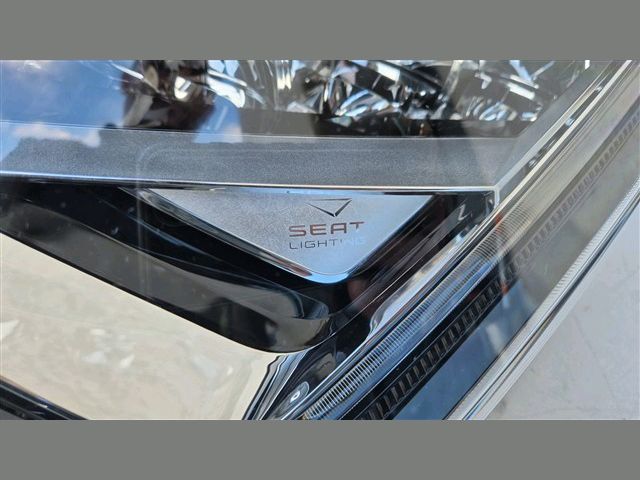 bontott SEAT ATECA Bal Fényszóró