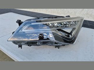 bontott SEAT ATECA Bal Fényszóró