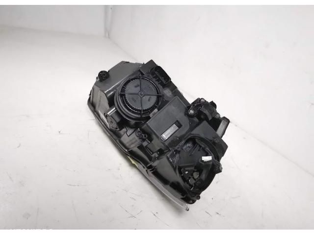 bontott SEAT ATECA Bal Ledes Fényszóró