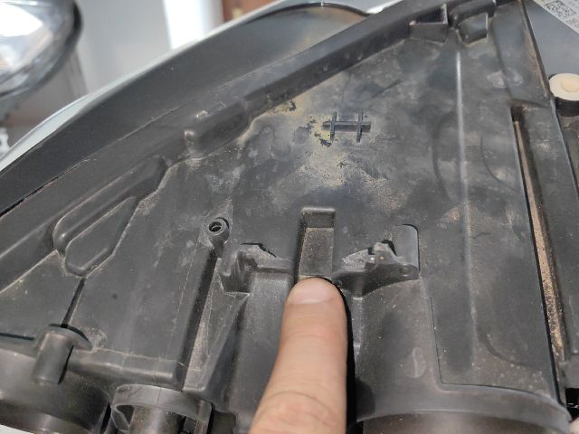 bontott SEAT ATECA Bal Ledes Fényszóró