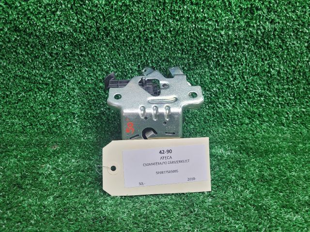 bontott SEAT ATECA Csomagtérajtó Zárszerkezet