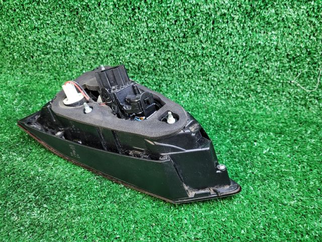 bontott SEAT ATECA Jobb Belső Hátsó Lámpa