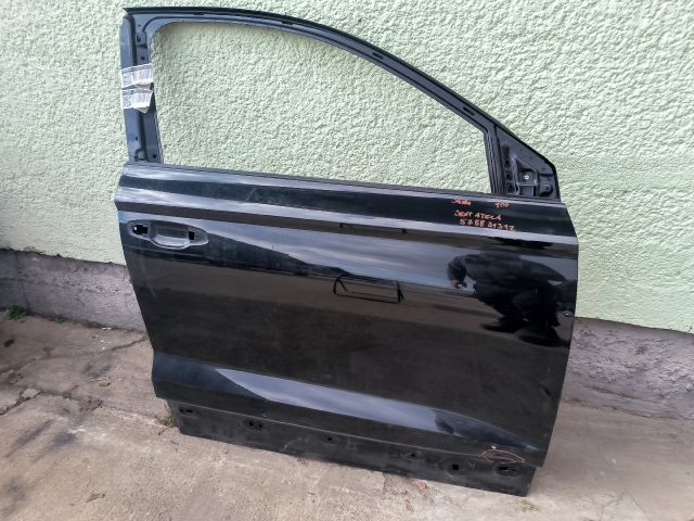 bontott SEAT ATECA Jobb első Ajtó (Részeivel)