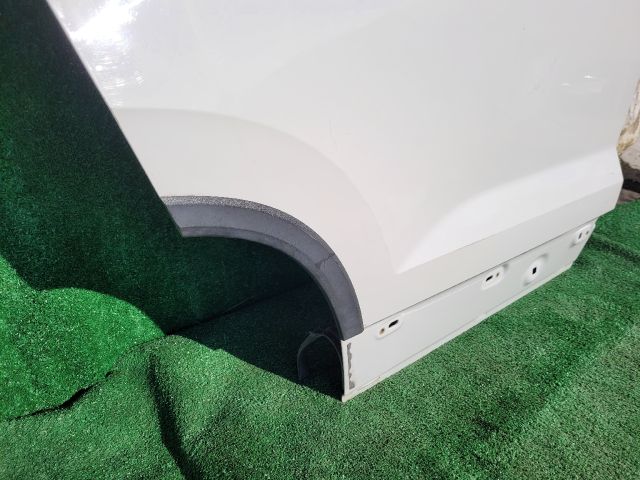 bontott SEAT ATECA Jobb hátsó Ajtó (Részeivel)