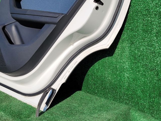 bontott SEAT ATECA Jobb hátsó Ajtó (Részeivel)