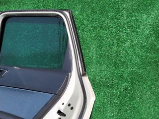 bontott SEAT ATECA Jobb hátsó Ajtó (Részeivel)