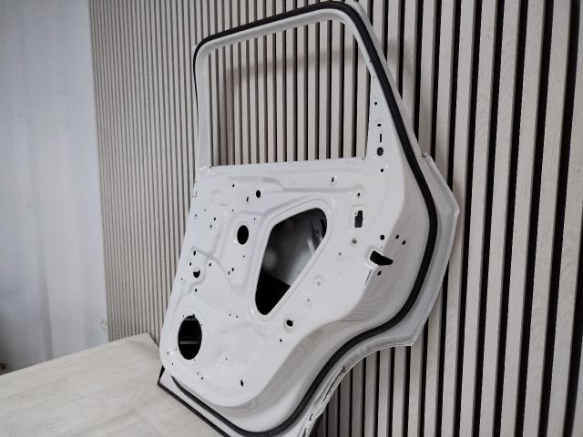 bontott SEAT ATECA Jobb hátsó Ajtó (Üres lemez)