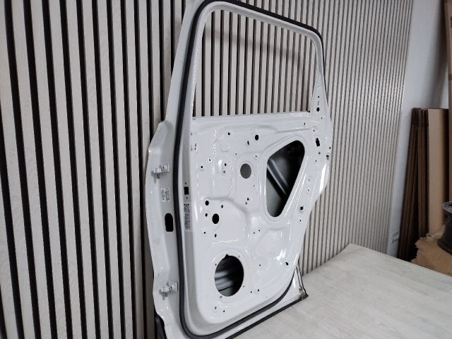 bontott SEAT ATECA Jobb hátsó Ajtó (Üres lemez)