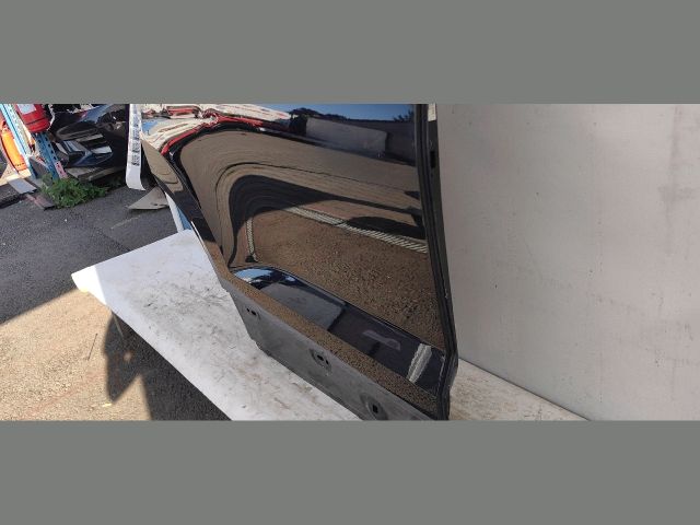 bontott SEAT ATECA Jobb hátsó Ajtó (Üres lemez)