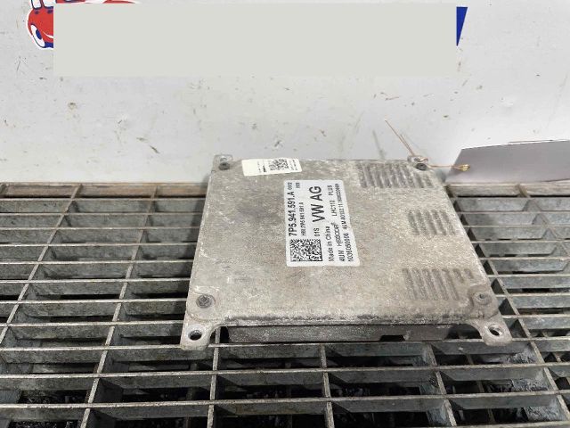 bontott SEAT ATECA Lámpa Vezérlő