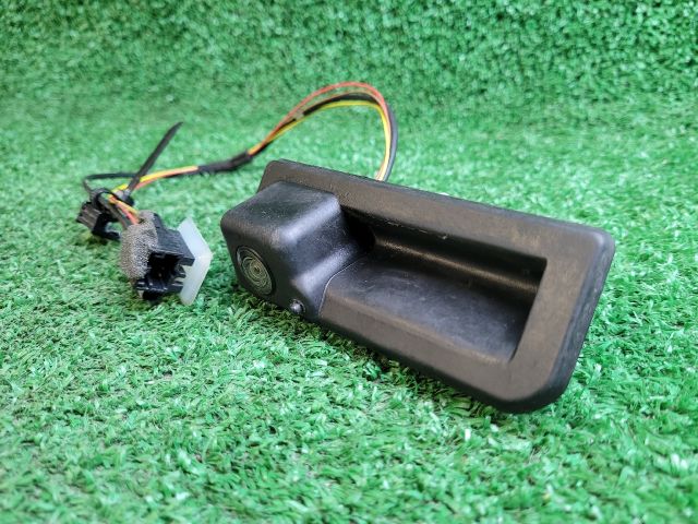 bontott SEAT ATECA Tolatókamera