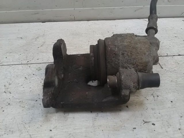 bontott SEAT CORDOBA I Bal első Féknyereg Munkahengerrel