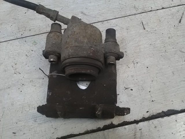 bontott SEAT CORDOBA I Bal első Féknyereg Munkahengerrel