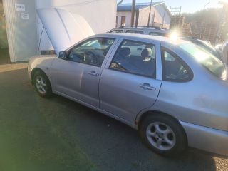 bontott SEAT CORDOBA I Bal Féltengely