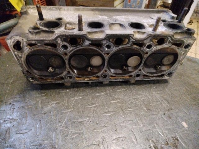 bontott SEAT CORDOBA I Hengerfej