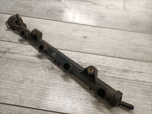 bontott SEAT CORDOBA I Porlasztó Sor / Híd