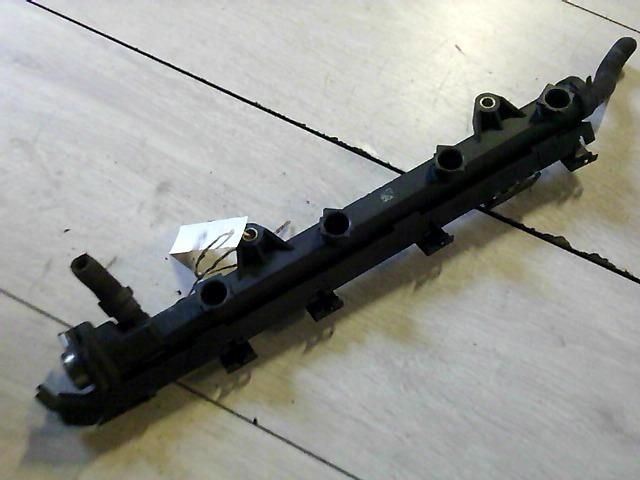 bontott SEAT CORDOBA I Porlasztó Sor / Híd