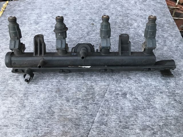 bontott SEAT CORDOBA I Porlasztó Sor / Híd