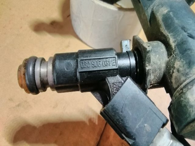 bontott SEAT CORDOBA I Porlasztó Sor / Híd