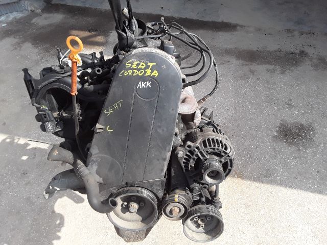 bontott SEAT CORDOBA I Motor (Fűzött blokk hengerfejjel)