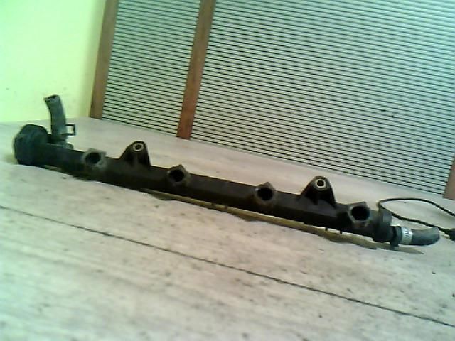 bontott SEAT CORDOBA I Porlasztó Sor / Híd