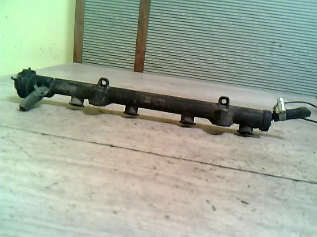 bontott SEAT CORDOBA I Porlasztó Sor / Híd