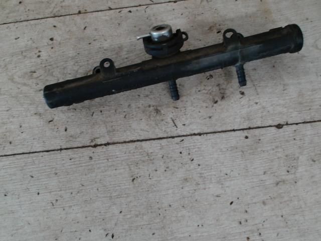 bontott SEAT CORDOBA I Porlasztó Sor / Híd