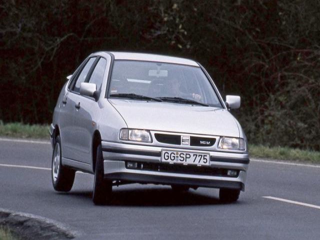 bontott SEAT CORDOBA I Jobb első Lengőkar