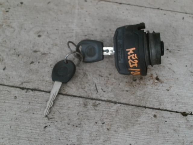 bontott SEAT CORDOBA I Tanksapka