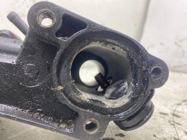 bontott SEAT CORDOBA I Termosztátház