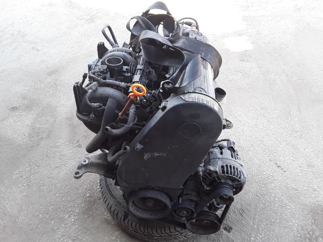 bontott SEAT CORDOBA I Motor (Fűzött blokk hengerfejjel)