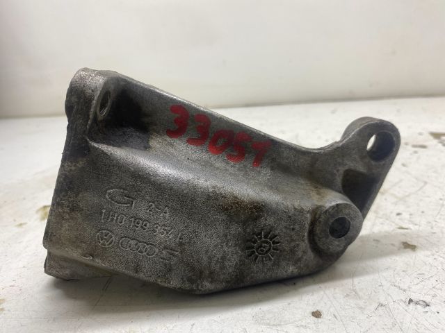 bontott SEAT CORDOBA I Motor Tartó Bak (Fém)