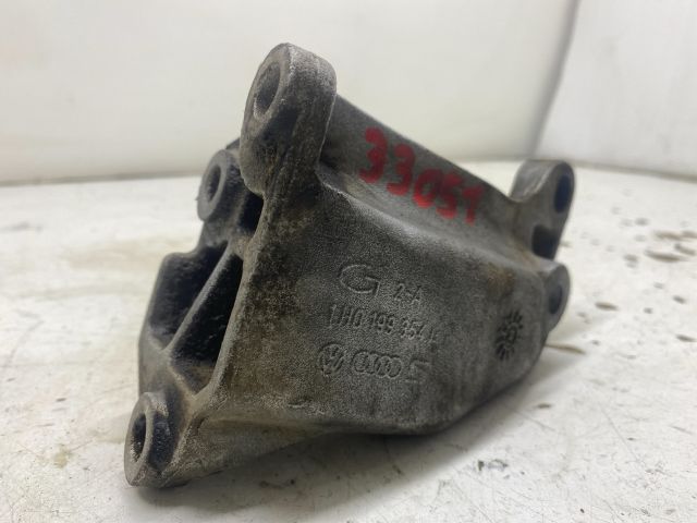 bontott SEAT CORDOBA I Motor Tartó Bak (Fém)