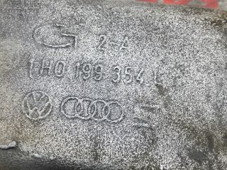 bontott SEAT CORDOBA I Motor Tartó Bak (Fém)