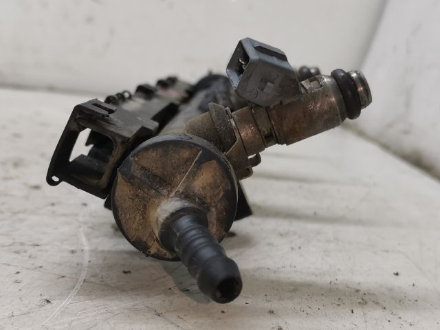 bontott SEAT CORDOBA I Porlasztó Sor / Híd