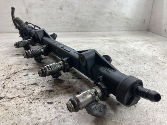 bontott SEAT CORDOBA I Porlasztó Sor / Híd