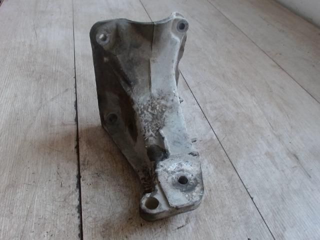 bontott SEAT CORDOBA I Motor Tartó Bak (Fém)