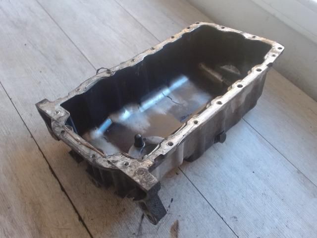 bontott SEAT CORDOBA I Olajteknő