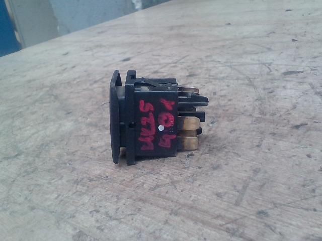 bontott SEAT CORDOBA I Ablakemelő Kapcsoló (Pozíciófüggetlen)