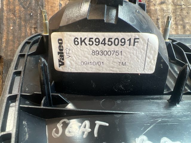 bontott SEAT CORDOBA I Bal Belső Hátsó Lámpa