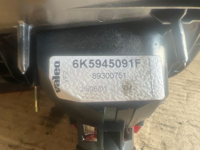 bontott SEAT CORDOBA I Bal Belső Hátsó Lámpa