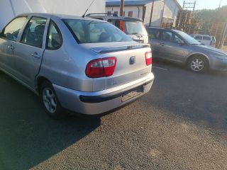 bontott SEAT CORDOBA I Bal C Oszlop Burkolat