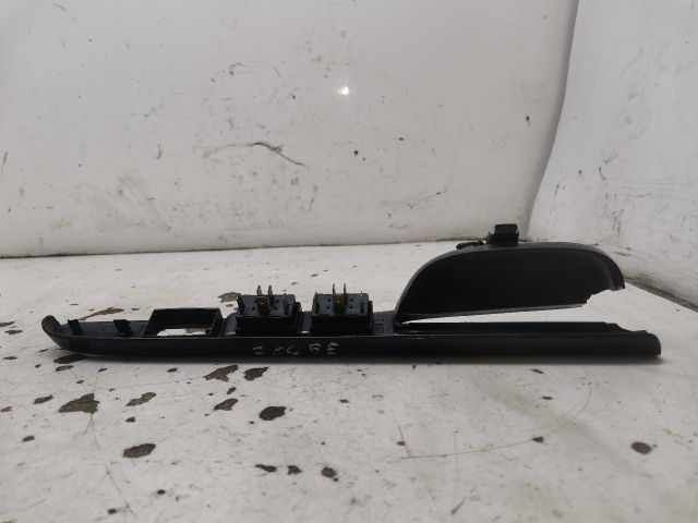 bontott SEAT CORDOBA I Bal első Ablakemelő Kapcsoló