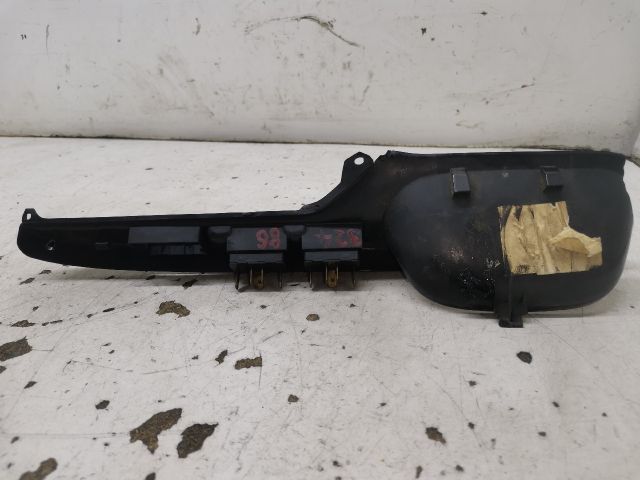 bontott SEAT CORDOBA I Bal első Ablakemelő Kapcsoló