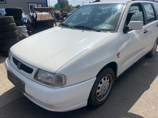 bontott SEAT CORDOBA I Bal első Ajtó (Részeivel)