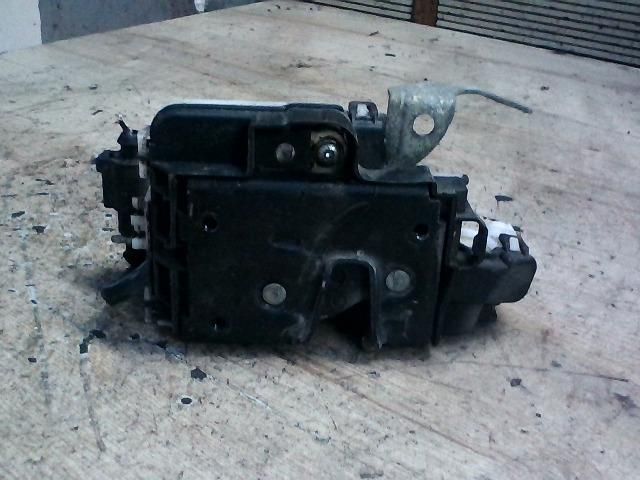 bontott SEAT CORDOBA I Bal első Ajtózár