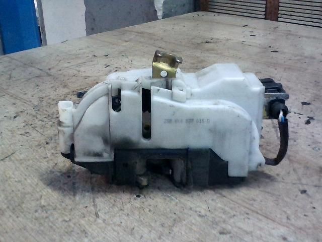 bontott SEAT CORDOBA I Bal első Ajtózár